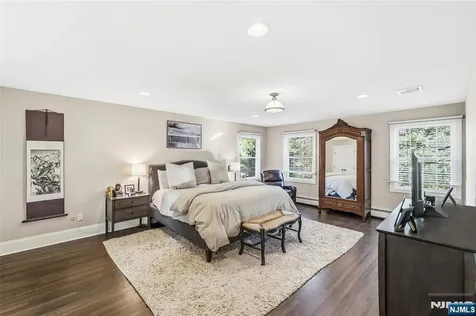 27 Pine Hill Road Old Tappan NJ 07675