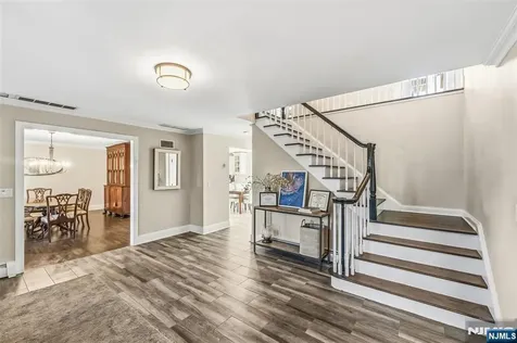 27 Pine Hill Road Old Tappan NJ 07675
