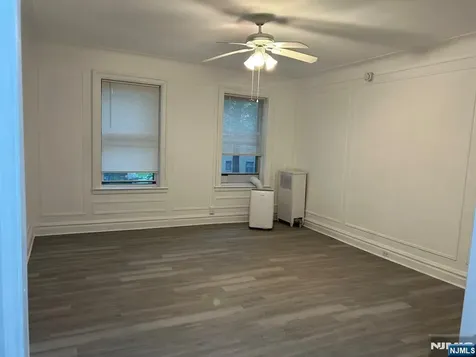 250 Broad Leonia NJ 07605