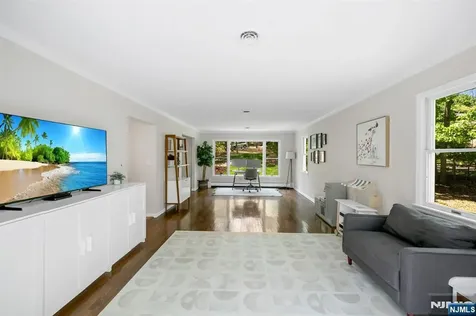 558 W Saddle River Road Upper Saddle River NJ 07458