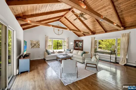 558 W Saddle River Road Upper Saddle River NJ 07458