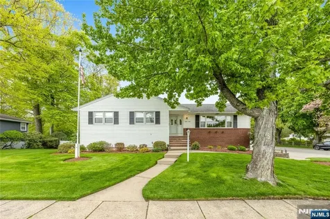 88 Ross Avenue Emerson NJ 07630