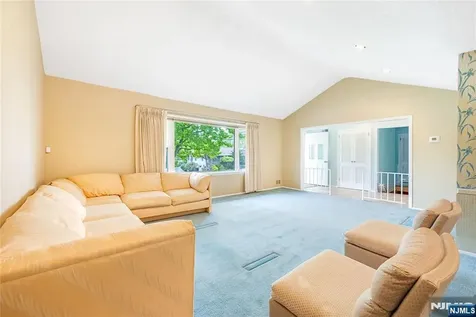 88 Ross Avenue Emerson NJ 07630