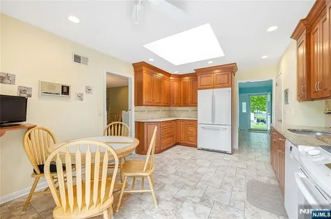 88 Ross Avenue Emerson NJ 07630