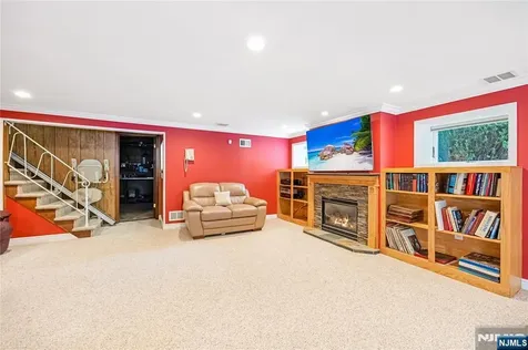 88 Ross Avenue Emerson NJ 07630