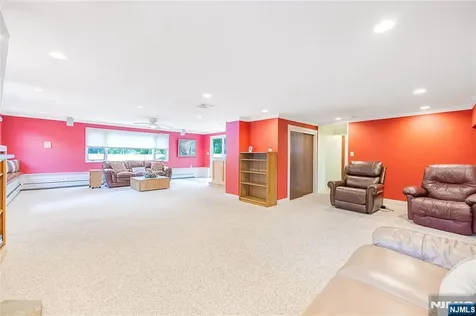 88 Ross Avenue Emerson NJ 07630