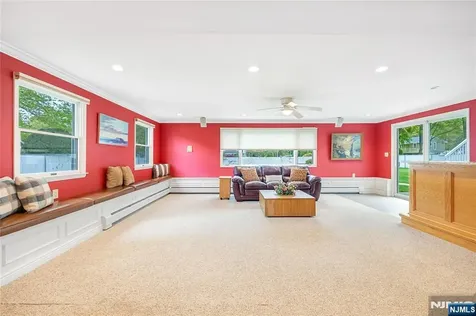 88 Ross Avenue Emerson NJ 07630
