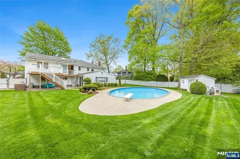 88 Ross Avenue Emerson NJ 07630
