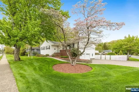 88 Ross Avenue Emerson NJ 07630