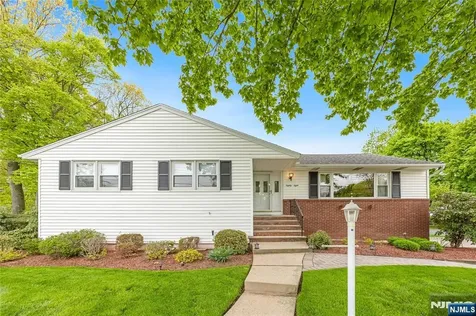 88 Ross Avenue Emerson NJ 07630
