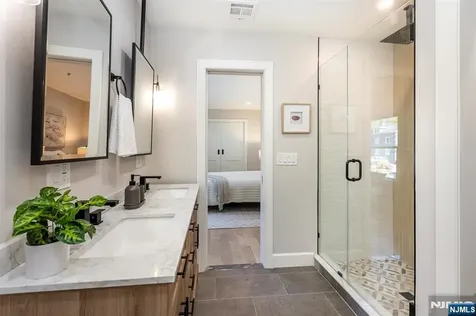 181 Valley Road Montclair NJ 07042