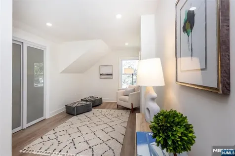181 Valley Road Montclair NJ 07042