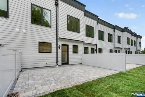 522 Valley Road Clifton NJ 07013