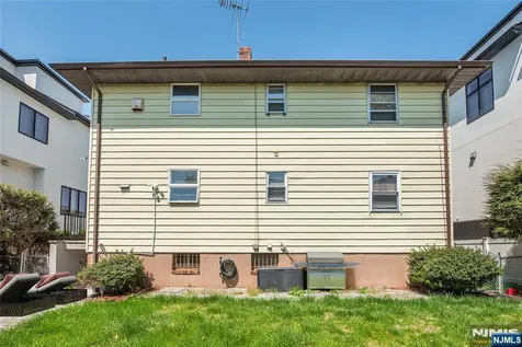 1222 16th Street Fort Lee NJ 07024
