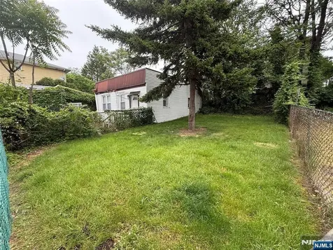78 Gaston Avenue Garfield NJ 07026