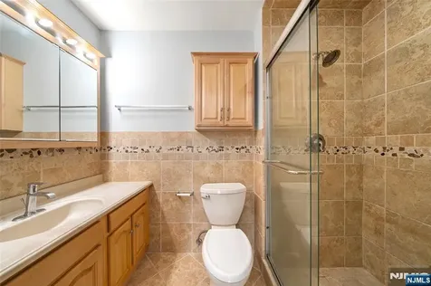 216A Washington Avenue Fort Lee NJ 07024
