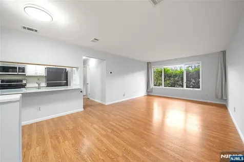 216A Washington Avenue Fort Lee NJ 07024
