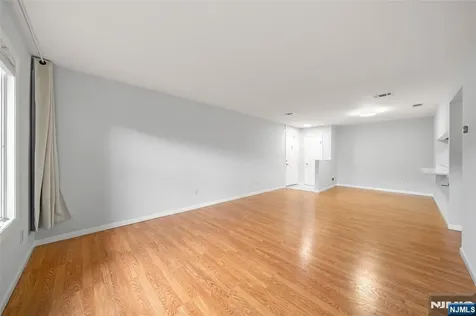 216A Washington Avenue Fort Lee NJ 07024