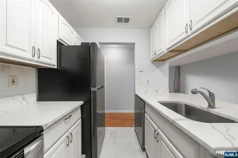 216A Washington Avenue Fort Lee NJ 07024