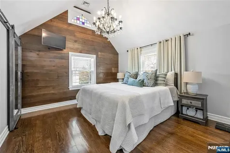 309 Maple Avenue Oradell NJ 07649