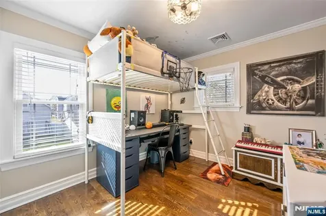 309 Maple Avenue Oradell NJ 07649