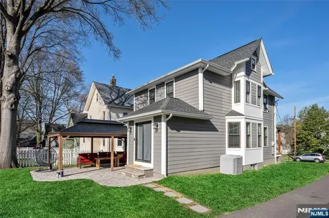 309 Maple Avenue Oradell NJ 07649