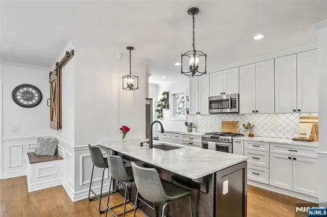 309 Maple Avenue Oradell NJ 07649