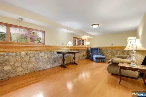 15 Stephen Avenue Lincoln Park Borough NJ 07035