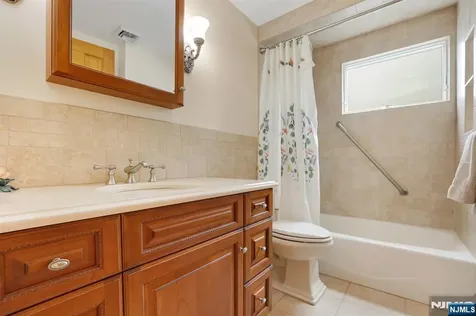 15 Stephen Avenue Lincoln Park Borough NJ 07035