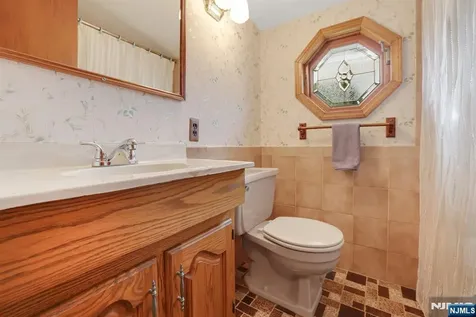 15 Stephen Avenue Lincoln Park Borough NJ 07035