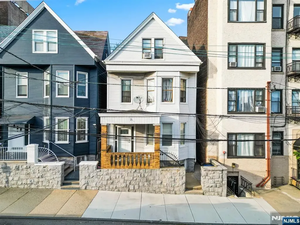 14 48th Street Weehawken NJ 07086