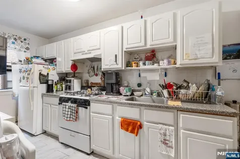 14 48th Street Weehawken NJ 07086