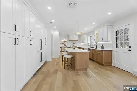 708 Windswept Lane Franklin Lakes NJ 07417