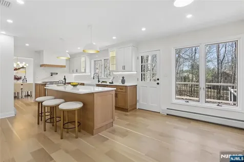 708 Windswept Lane Franklin Lakes NJ 07417