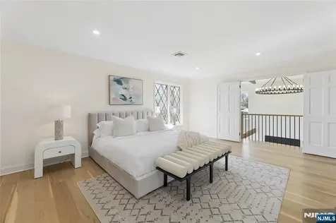 708 Windswept Lane Franklin Lakes NJ 07417