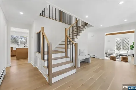 708 Windswept Lane Franklin Lakes NJ 07417