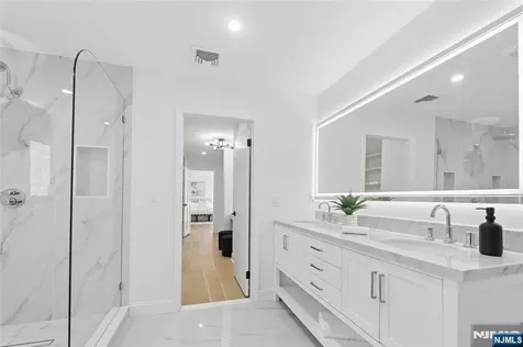 708 Windswept Lane Franklin Lakes NJ 07417