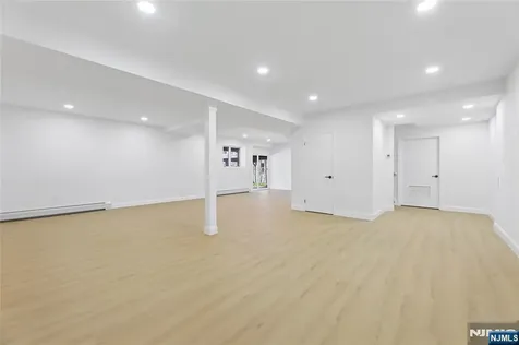 708 Windswept Lane Franklin Lakes NJ 07417