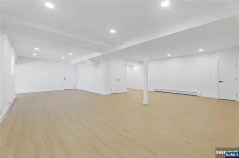 708 Windswept Lane Franklin Lakes NJ 07417