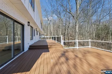 708 Windswept Lane Franklin Lakes NJ 07417