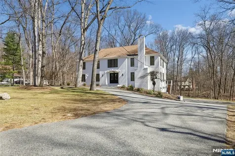 708 Windswept Lane Franklin Lakes NJ 07417