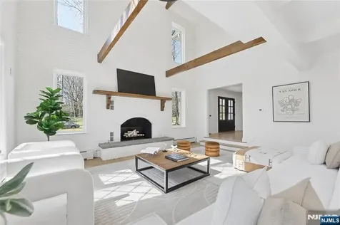 708 Windswept Lane Franklin Lakes NJ 07417