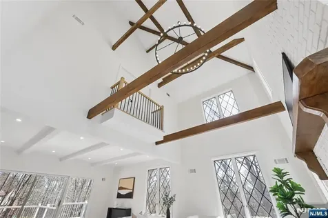 708 Windswept Lane Franklin Lakes NJ 07417