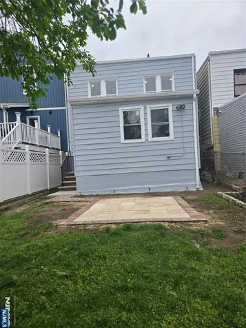 82 Grant Street Fairview NJ 07022