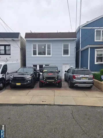 82 Grant Street Fairview NJ 07022