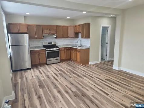 82 Grant Street Fairview NJ 07022