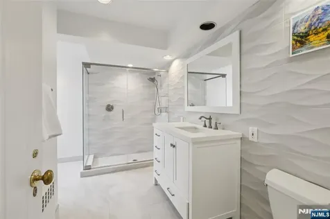 400 Heights Road Ridgewood NJ 07450