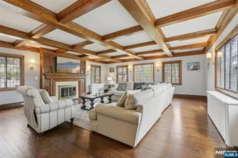 400 Heights Road Ridgewood NJ 07450