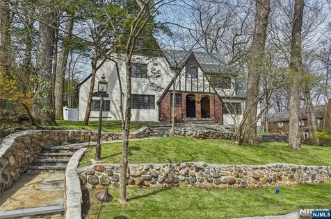 400 Heights Road Ridgewood NJ 07450