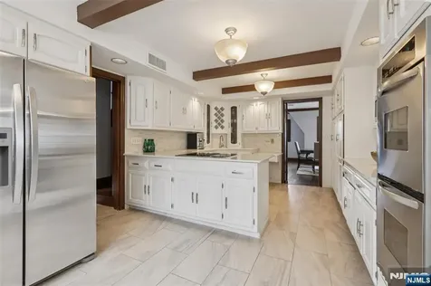 400 Heights Road Ridgewood NJ 07450